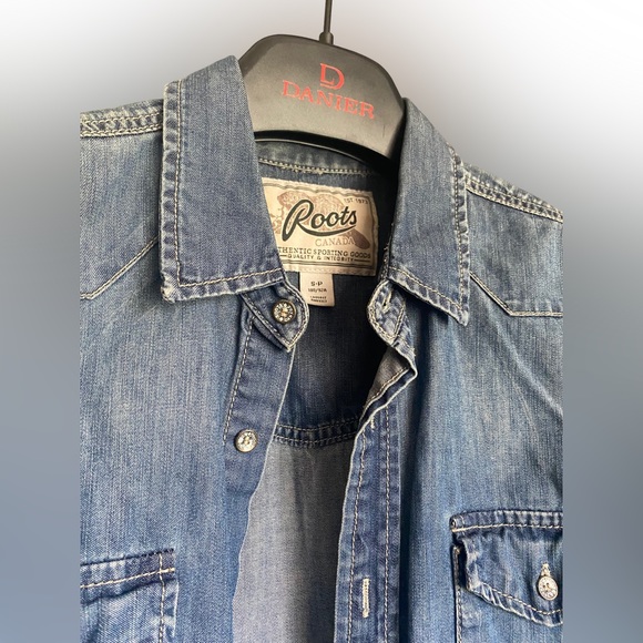 Small Vintage Roots Button-up - Picture 2 of 3